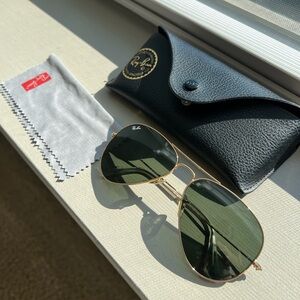 Ray-Ban Gold Frame Aviator Sunglasses